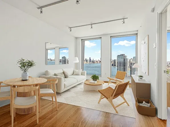 1 S 1st St APT 41J, Brooklyn, NY 11249