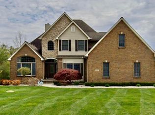 3149 Windmill Ct, Adrian, MI 49221