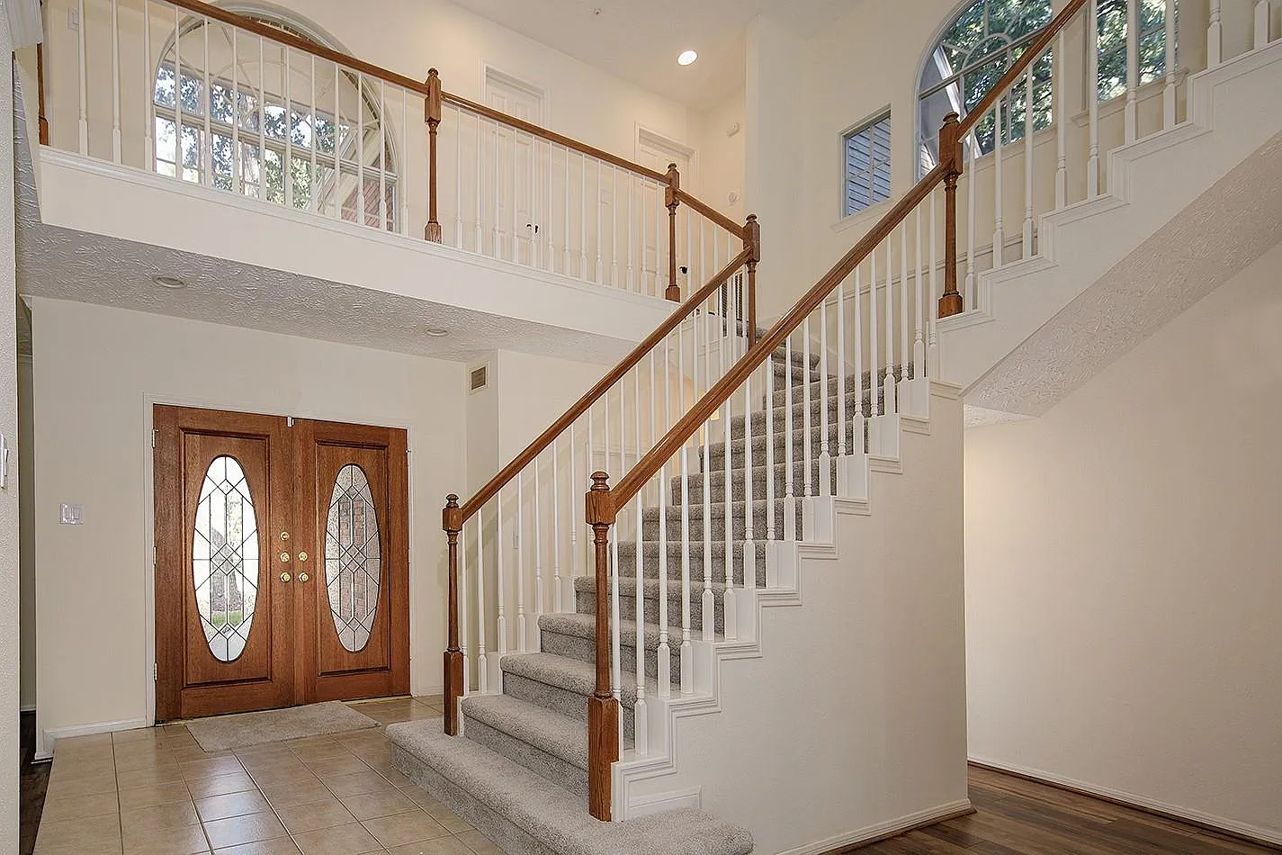 4 bed, 3.0 bath, 3098 sqft, $3,300 — Photo 3