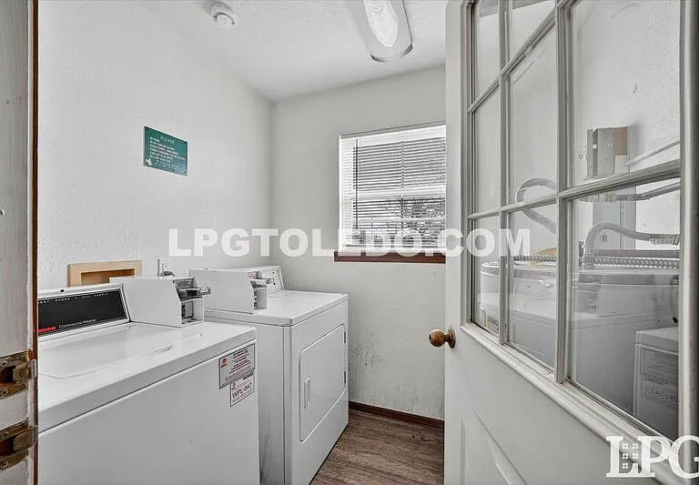 1230 Bedford Woods Dr #8 — Photo 19