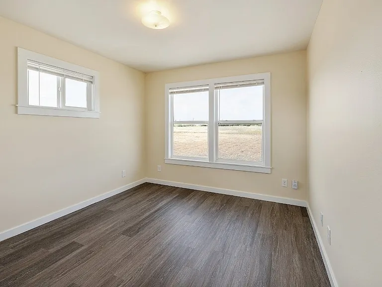 Back bedroom