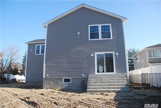 2nd image of 1906 Emerson Pl
