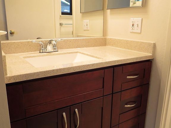 5th image of 610 Gilbert Ave #35