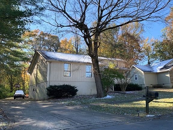 3rd image of 105 Needles Ct