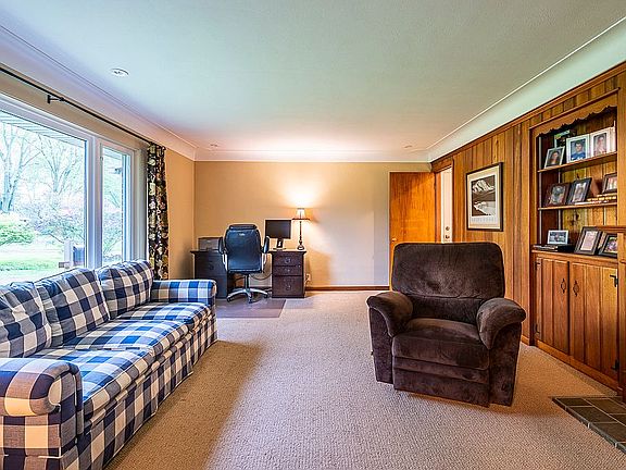 4th image of 4044 Talwood Ln