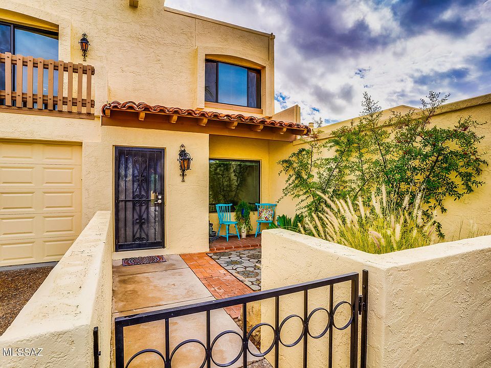 1st image of 630 E Camino Lujosa