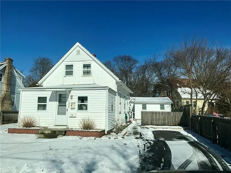 43A Eton Ave #A — Photo 2