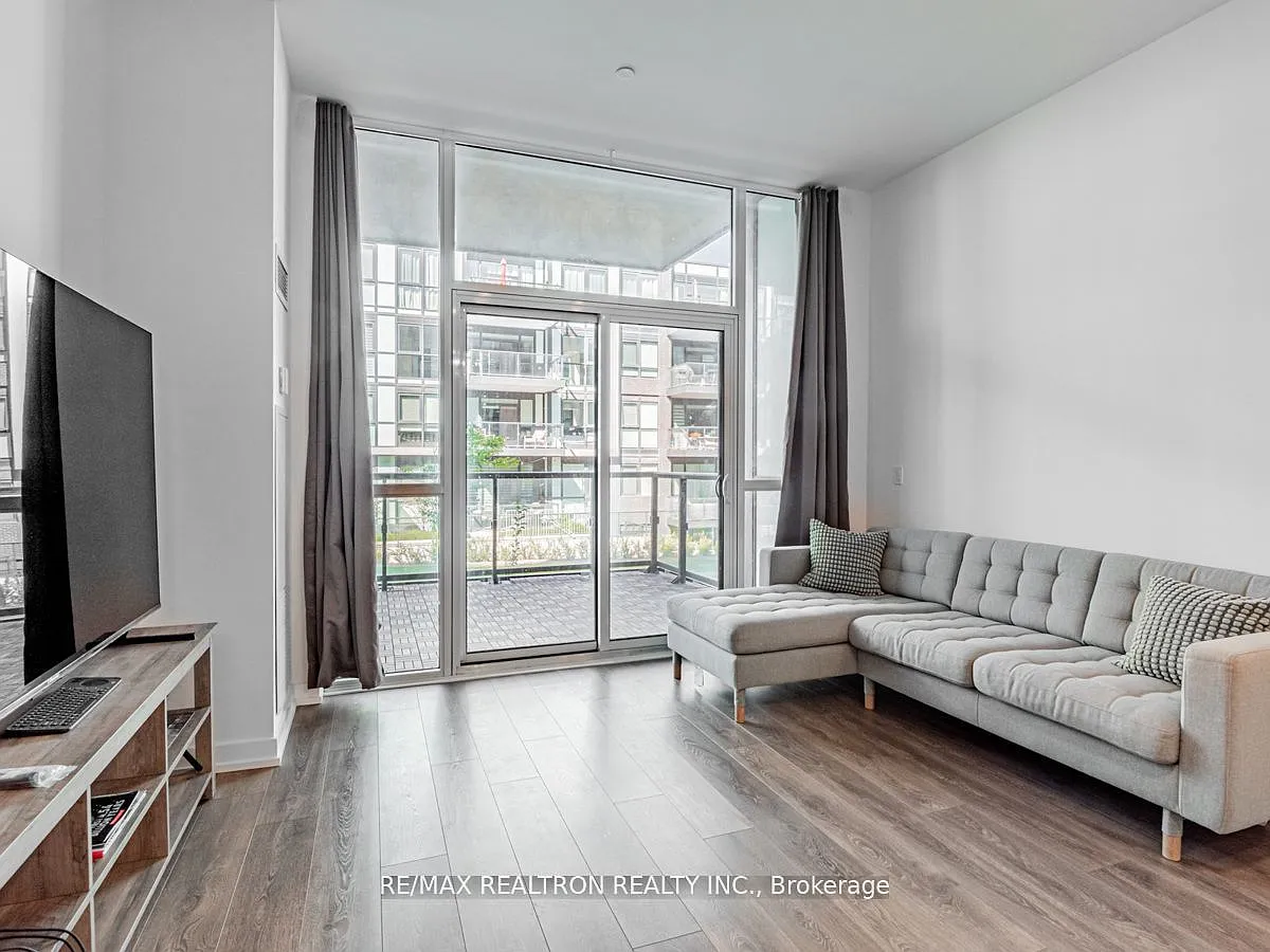2 bed, $2,400 — Photo 2