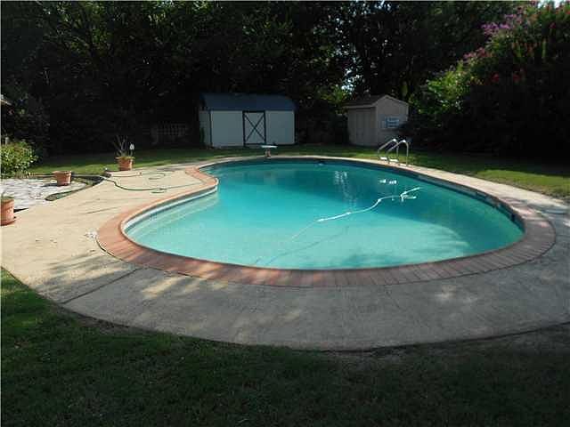 2nd image of 229 S Ranchwood Manor Dr