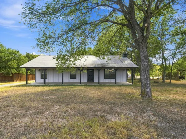 1303 Lovers Ln, Bastrop, TX 78602