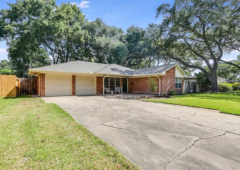 1st image of 6010 Clarewood Dr