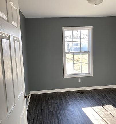 5th image of 215 W Cherry St #C