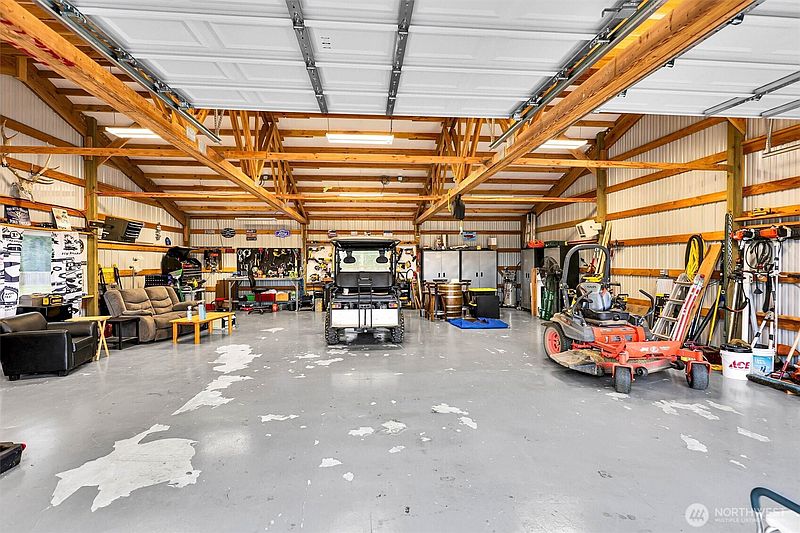2nd image of 28605 26th Avenue E