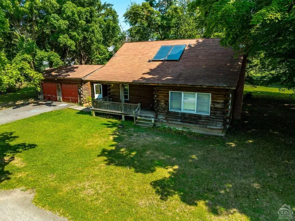 138 Hudson Avenue, Chatham, NY 12037