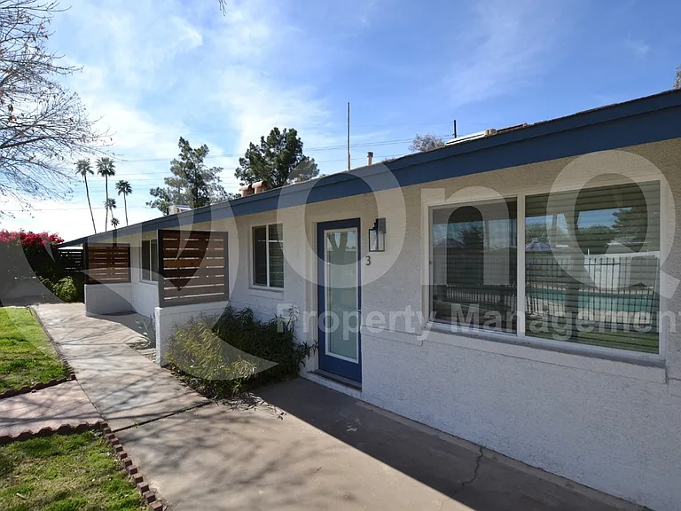 1202 E Kaler Dr #3 — Photo 2