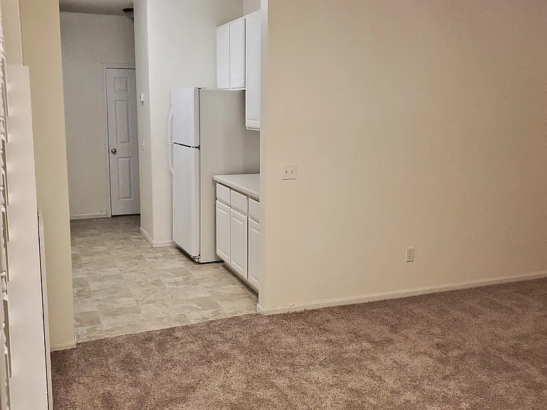 10 Bridgewater Trl — Photo 6