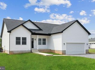 653 Forest Grove Rd, Colonial Beach, VA 22443