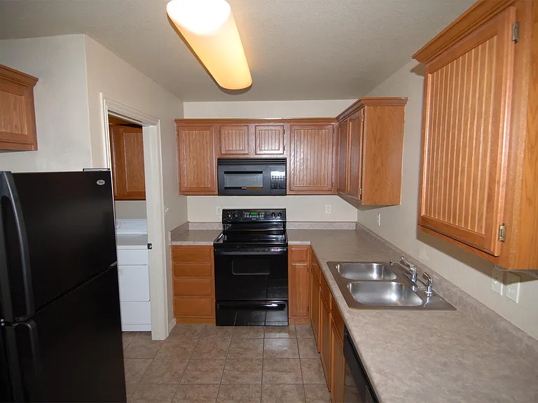 3493 W Chevaux Dr — Photo 5