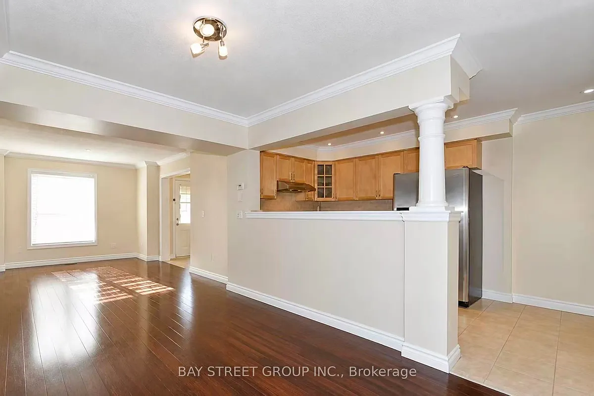 Building Photo - 506 Bur Oak Ave
