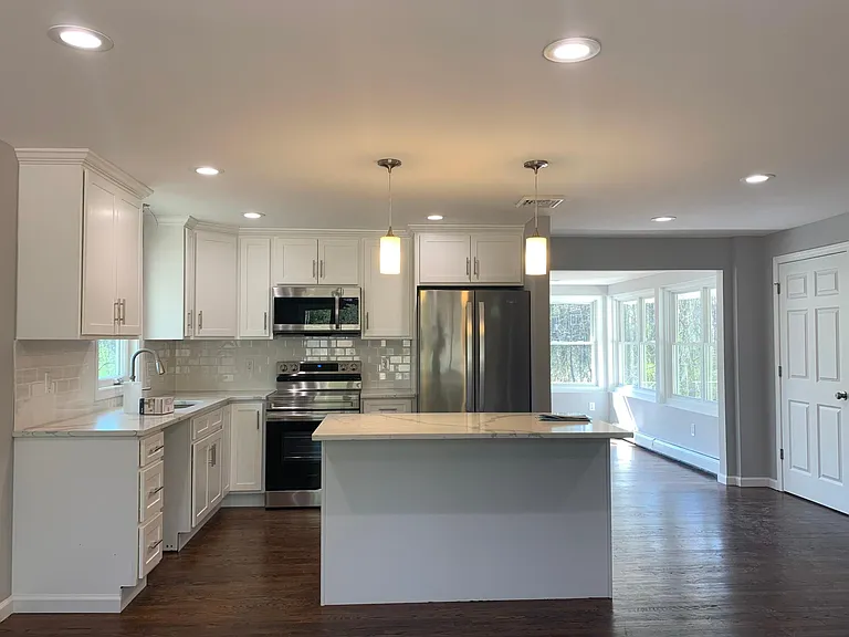 511 Atkins St — Photo 3