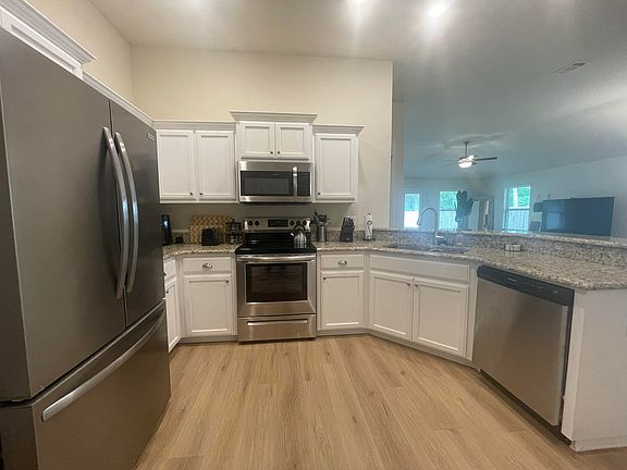 5th image of 124 Ridgeway Cir