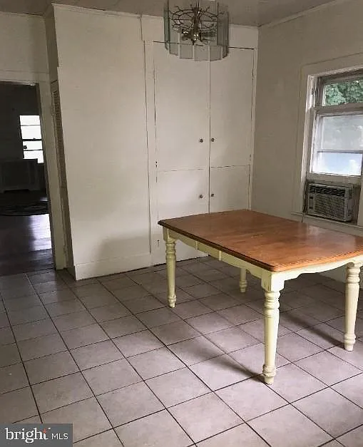 3 bed, 1.0 bath, 1384 sqft, $2,700 — Photo 4
