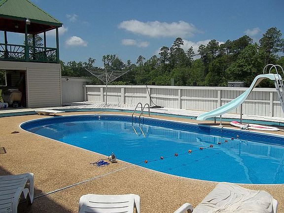 3rd image of 13525 Stennis Ln
