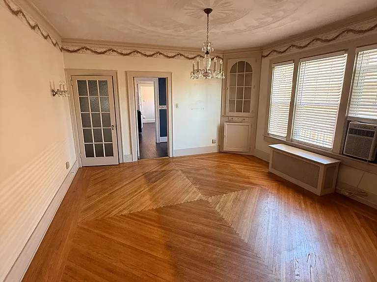41 E Sunbury St — Photo 5