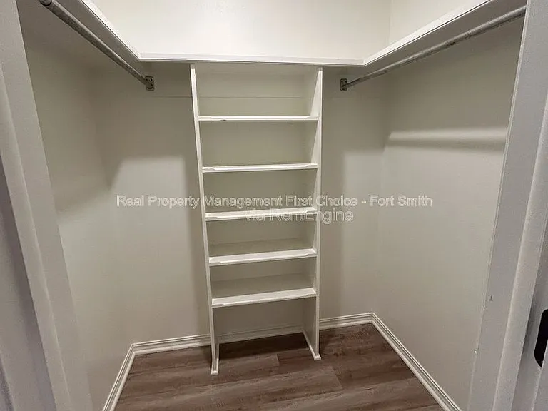 1406 Strozier Ct — Photo 20
