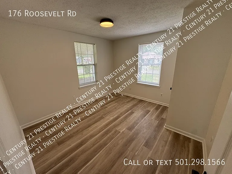 176 Roosevelt Rd — Photo 7