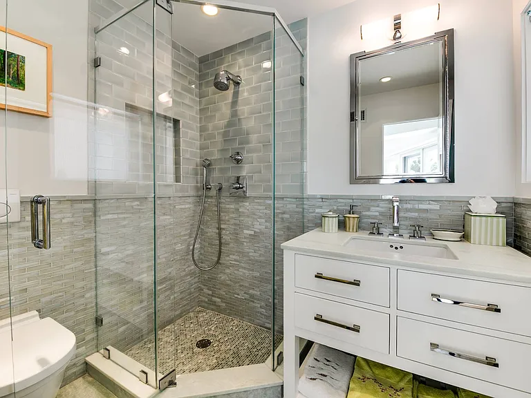 179 Mid Ocean Dr — Photo 20