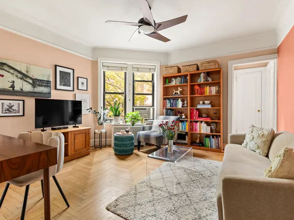 305 East 88th Street image 1 of 8