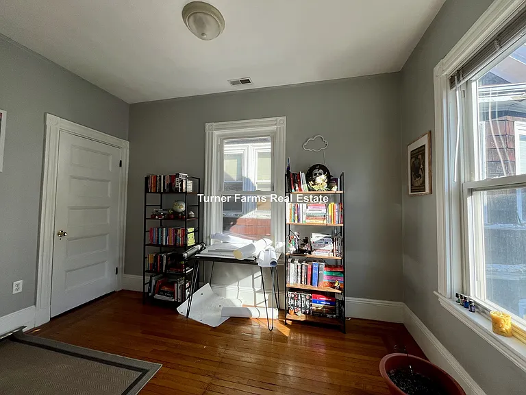 122 Calumet St #3 — Photo 7