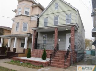 267 Oak St, Perth Amboy, NJ 08861