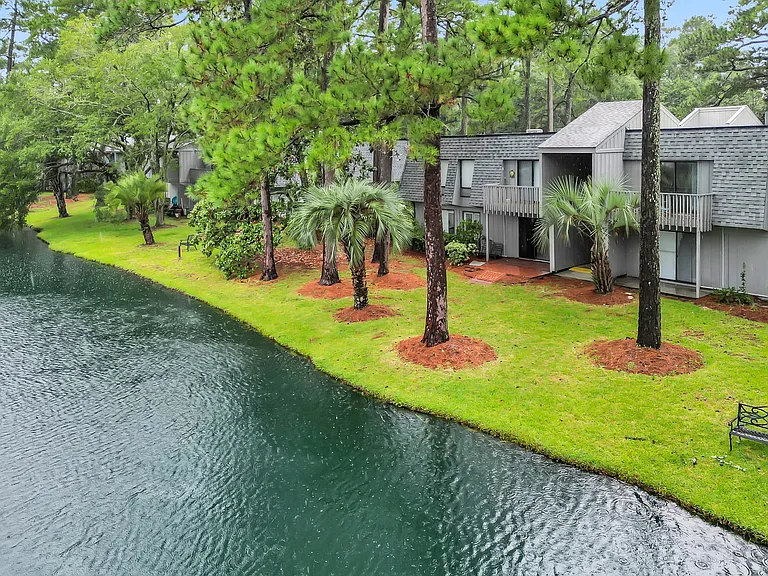 435 Salt Marsh Cir #19F — Photo 3