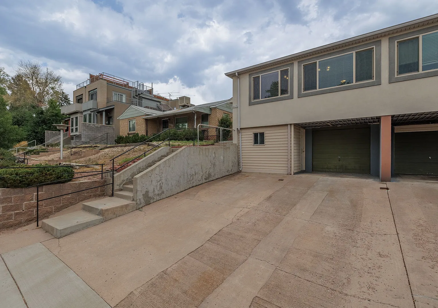 3 bed, 1900 sqft, $2,800 — Photo 3