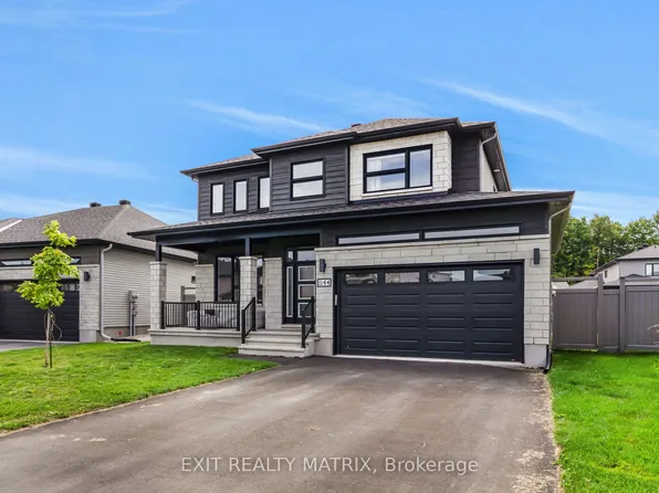 1144 Avignon St, Russell, ON K0A 1W0
