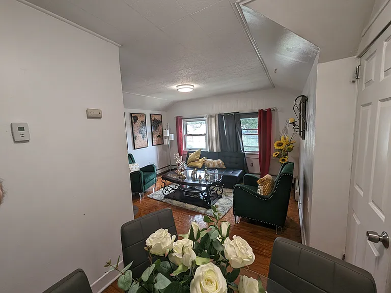 26 Lavergne St #2 — Photo 3