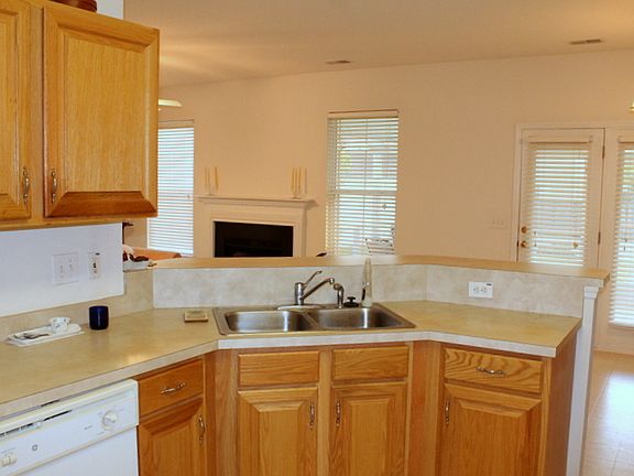 5th image of 87 Creekside Dr