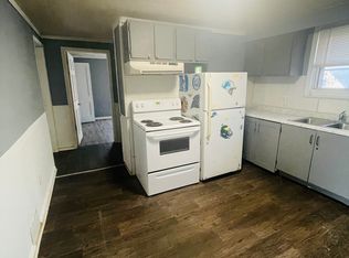 413 15th St APT 4, Pt Huron, MI 48060