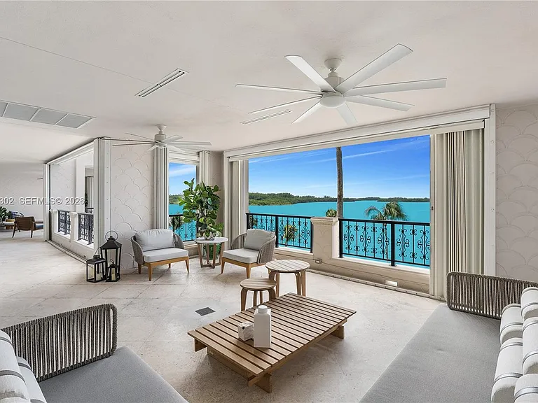 5242 Fisher Island Dr #5242 — Photo 11