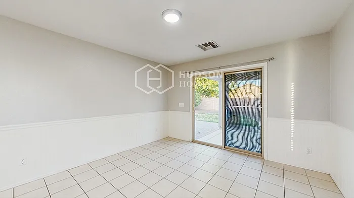 37978 N Beverly Ave — Photo 10