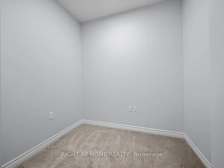 1350 Hemlock Rd #306 — Photo 4