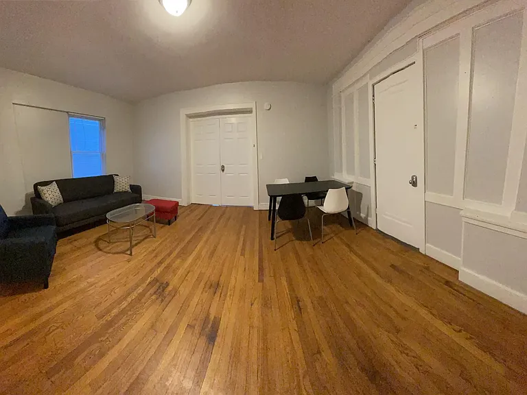 166 Conklin Ave #1F — Photo 4