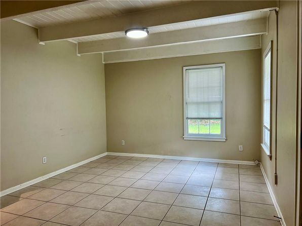 204 W 11th Ave APT 4, Covington, LA 70433