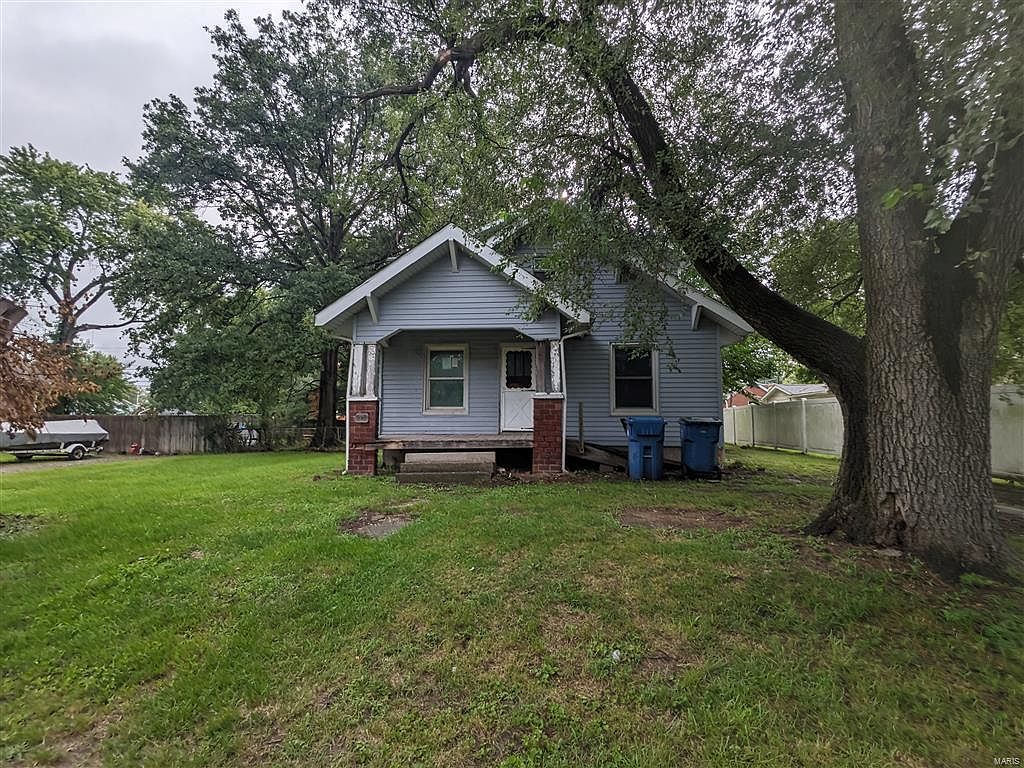 312 Roxana Ave, South Roxana, IL 62087 MLS 23051226 Zillow