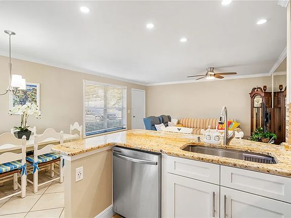 4th image of 2800 Indian River Blvd APT Q1