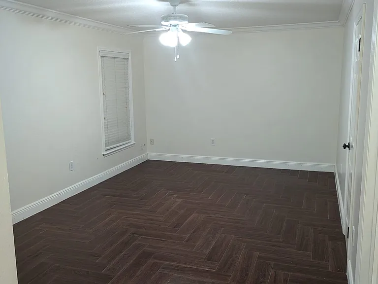 8021 Sandberry Blvd — Photo 37