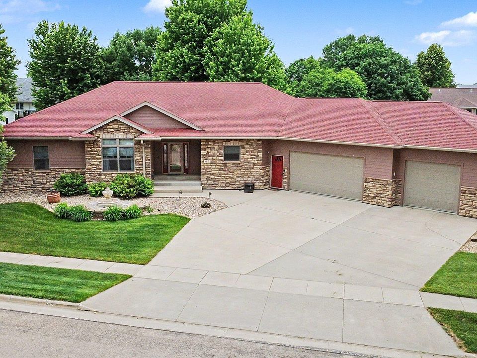 1st image of 612 Britz Dr
