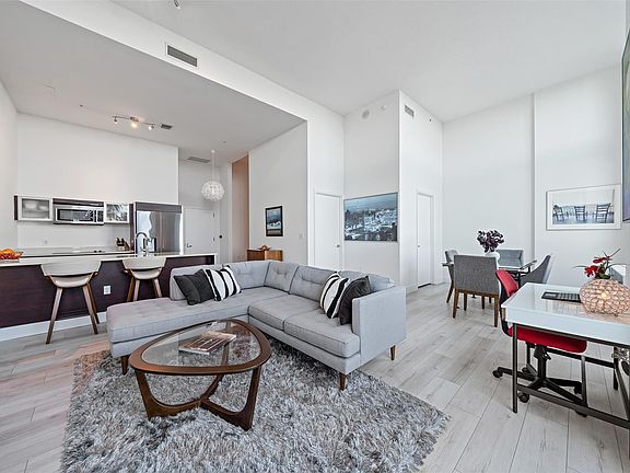 4th image of 1900 N Bayshore Drive #706